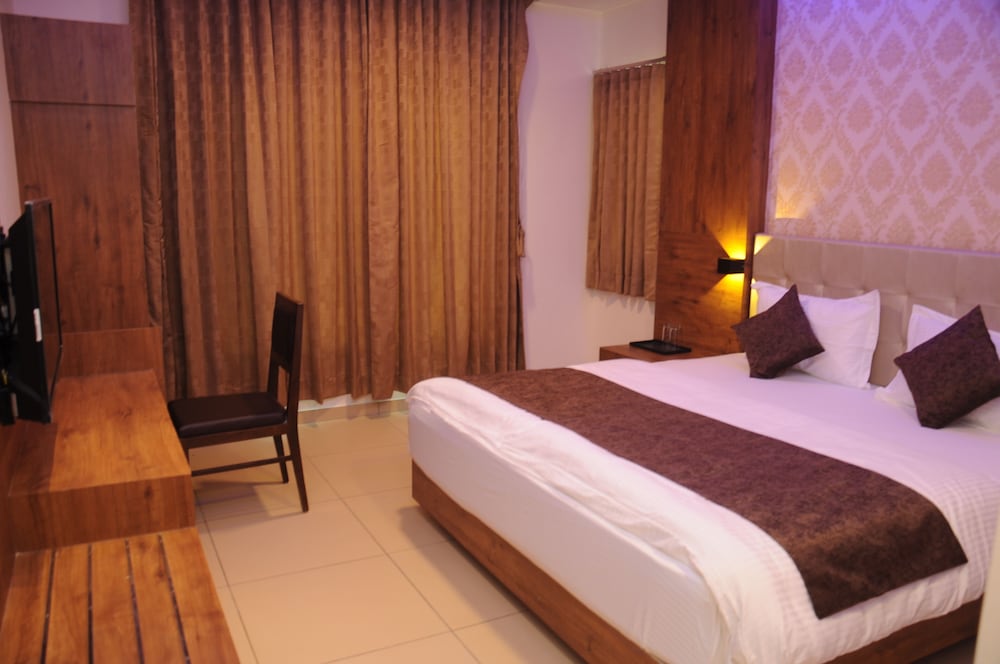 Deluxe Room - Photo 4