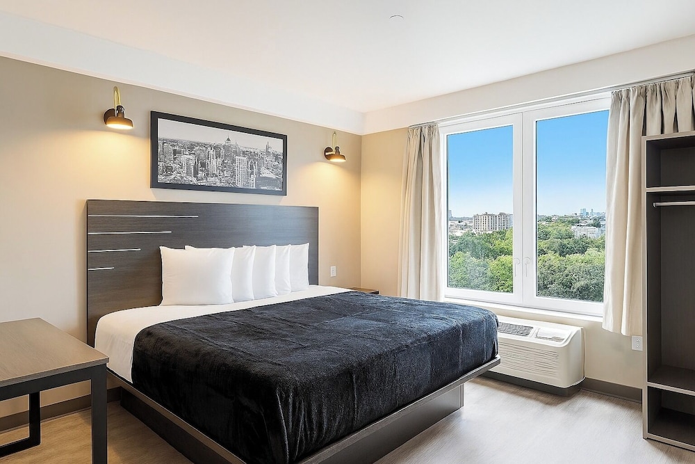 Deluxe Room, 1 King Bed