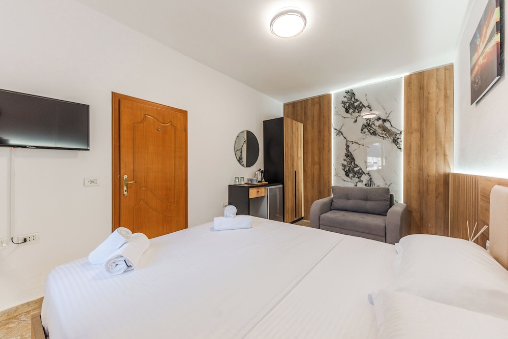 Standard Room, Garden View