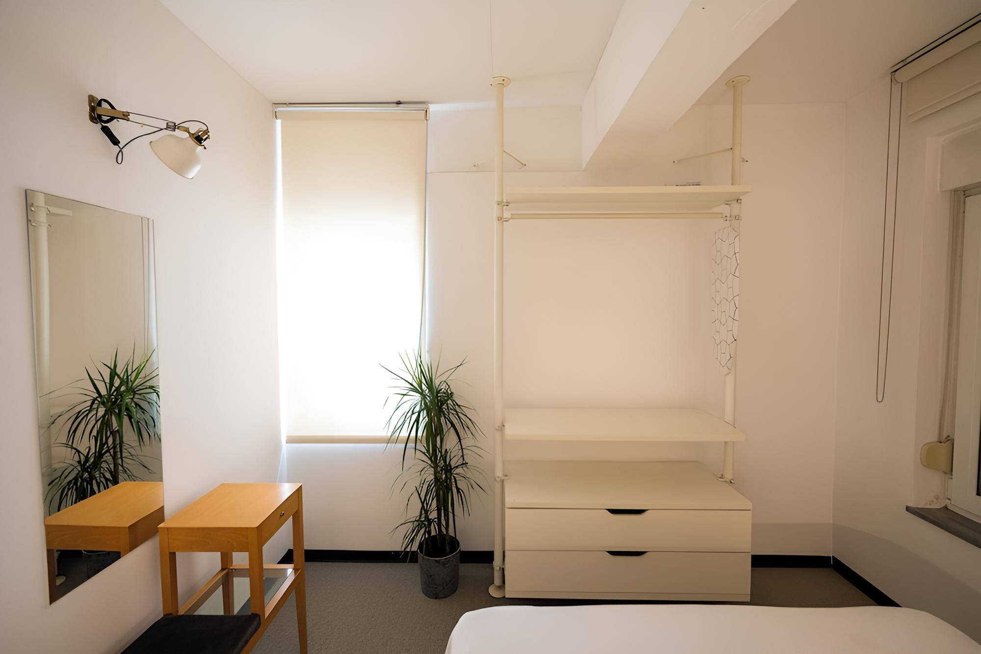 Basic Apartment photo 3