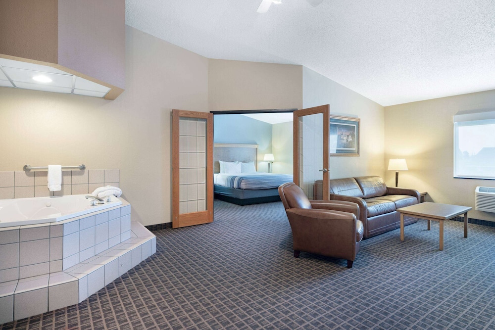 Presidential Hot Tub Suite, 1 King Bed