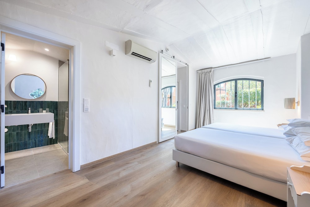 Three-Bedroom Duplex Golf Villa