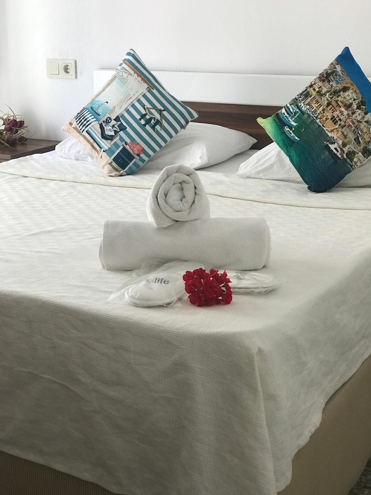 Standard Double Room - Photo 19