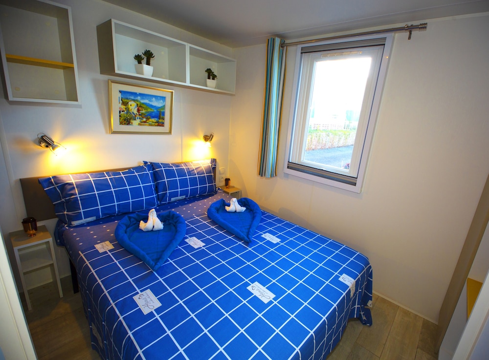 Premium Mobile Home, 3 Bedrooms, Sea View photo 1