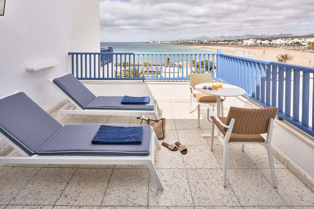 Deluxe Double Room (3 Adultos) Deluxe Double Room (3 Adultos)