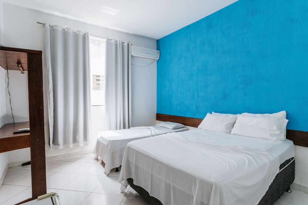 Triple Room, Multiple Beds