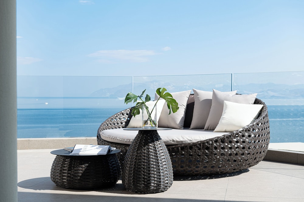 Signature Suite, Sea View