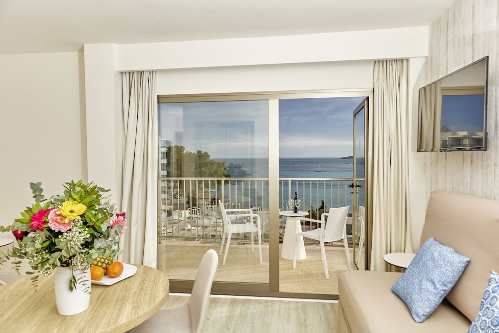 Suite, Sea View (Quadruple) photo 3