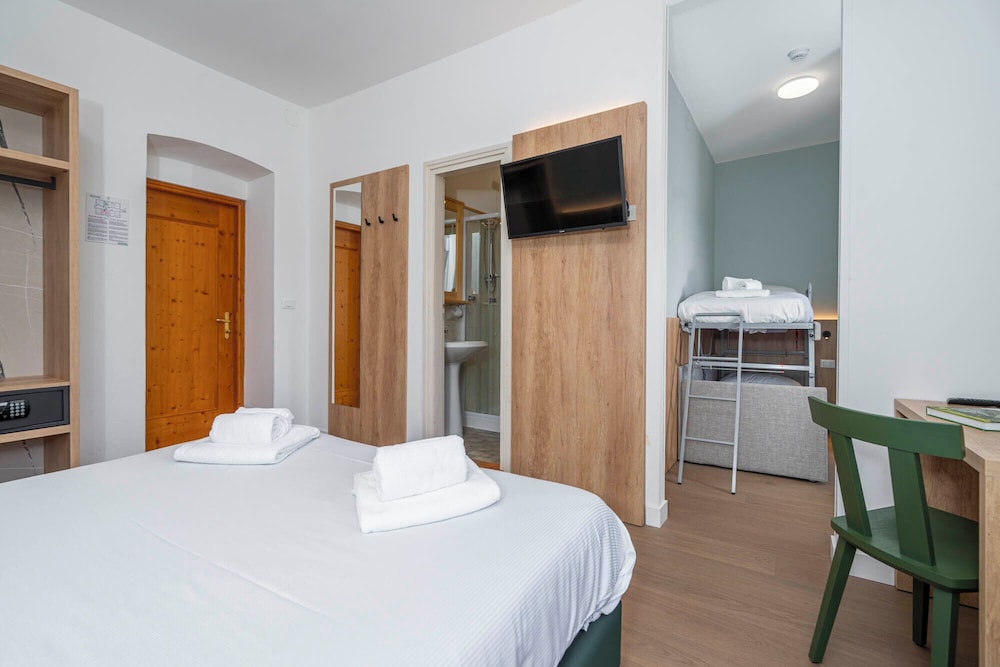 Classic Quadruple Room, 2 Bedrooms