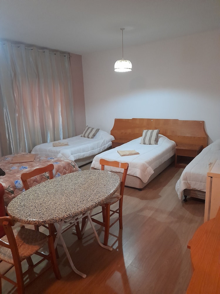 Standard Triple Room, City View photo 2