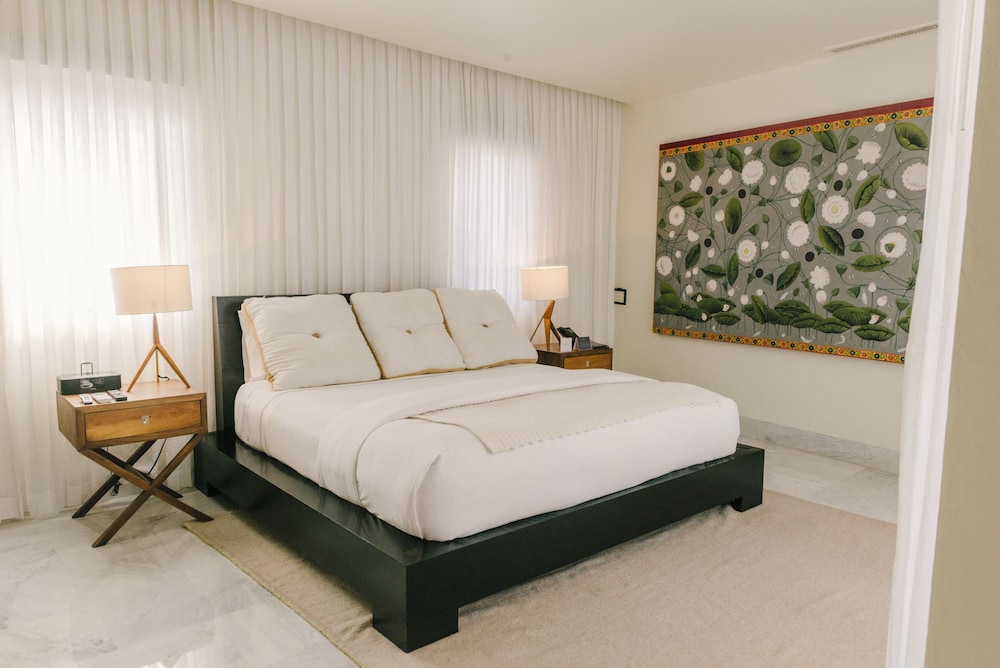 Junior Suite, 1 King Bed