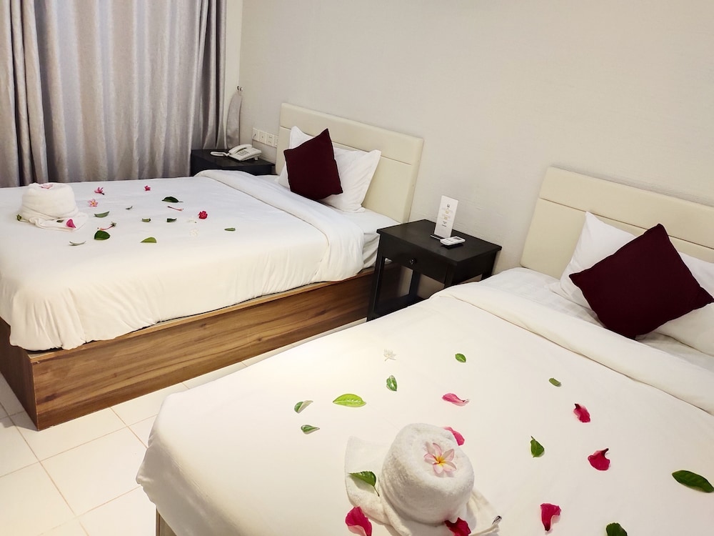 Twin Room with Garden View photo 2