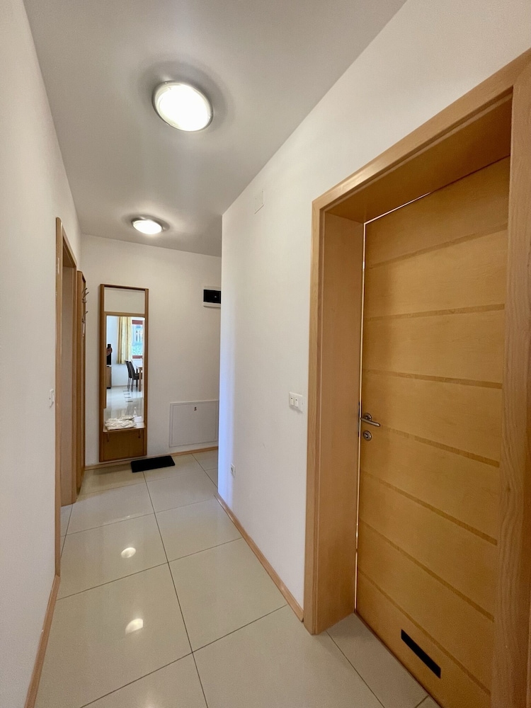 Deluxe Studio (Apartma z 1 spalnico z balkonom) photo 2