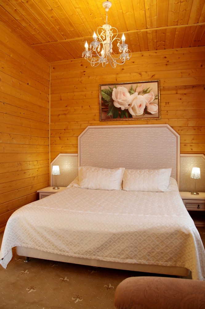 Junior Suite (Wooden Cottage) photo 3