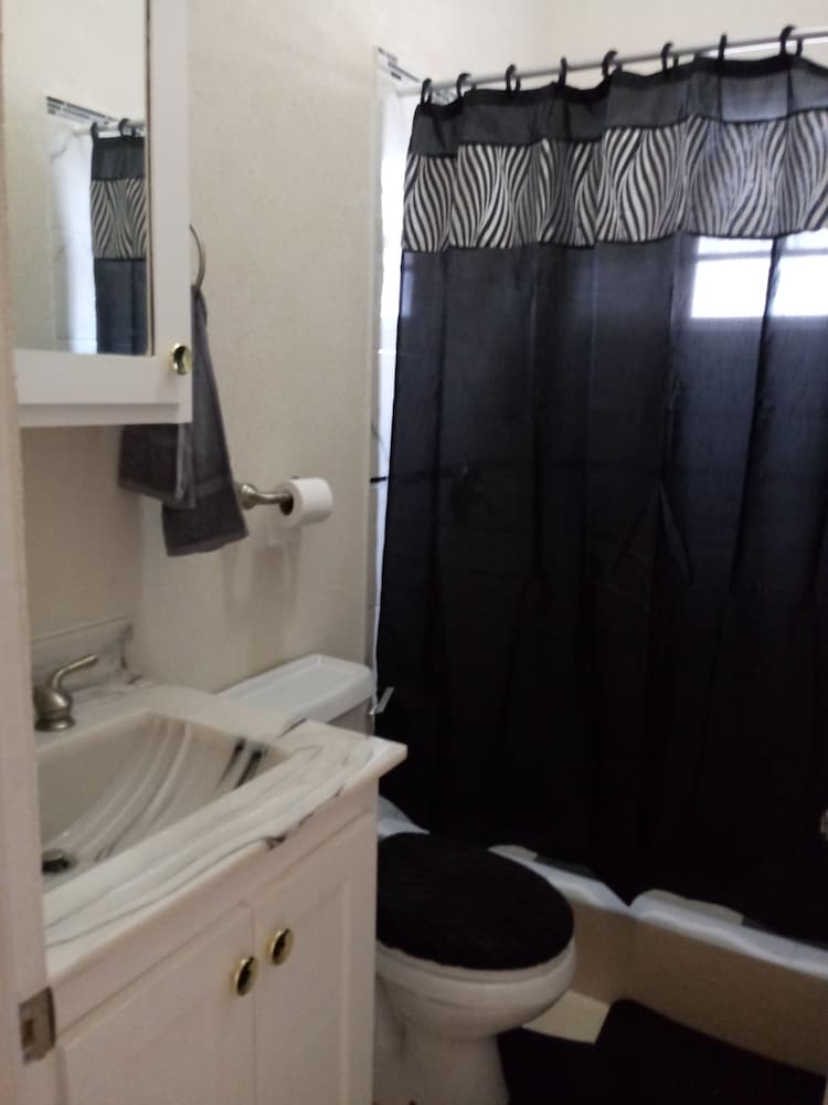 Apartment, 3 Bedrooms, City View (Bedrooms allocated based on occupancy) photo 3