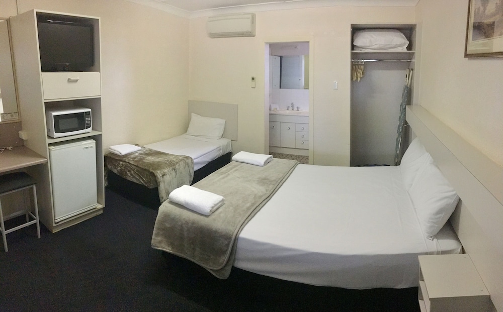 Standard Double or Twin Room photo 2