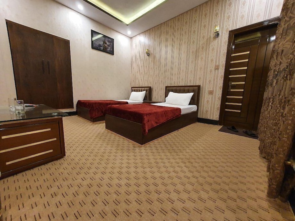 Deluxe Double Room photo 2