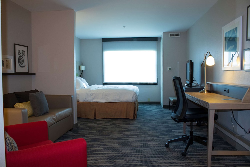 Suite, 1 Bedroom, Non Smoking - Photo 2