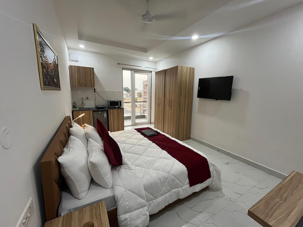 Standard Apartment
