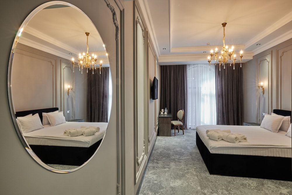 Deluxe Double Room - Photo 2