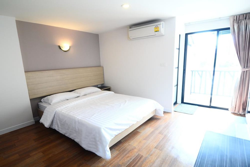Standard Double Room photo 3