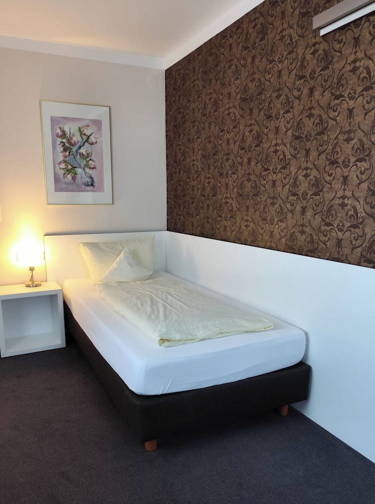 Business Single Room