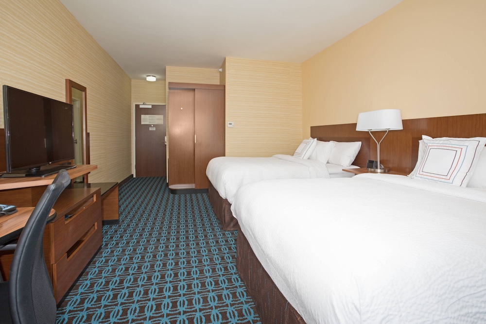 Room, 2 Queen Beds (Mobility/Hearing Accessible, Tub)