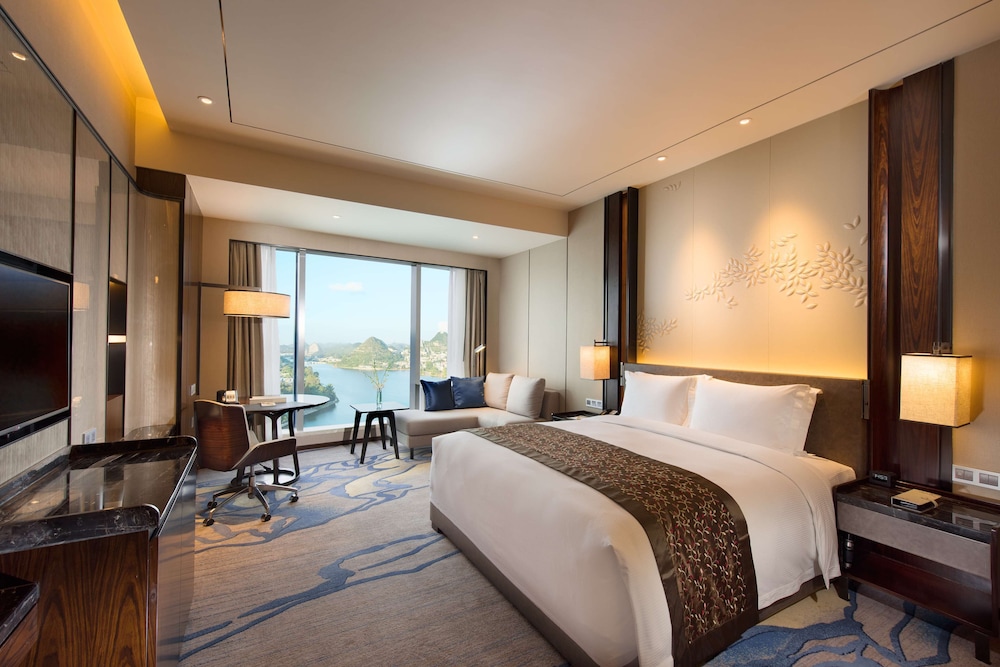Executive Room, Club Lounge Access, Lake View
