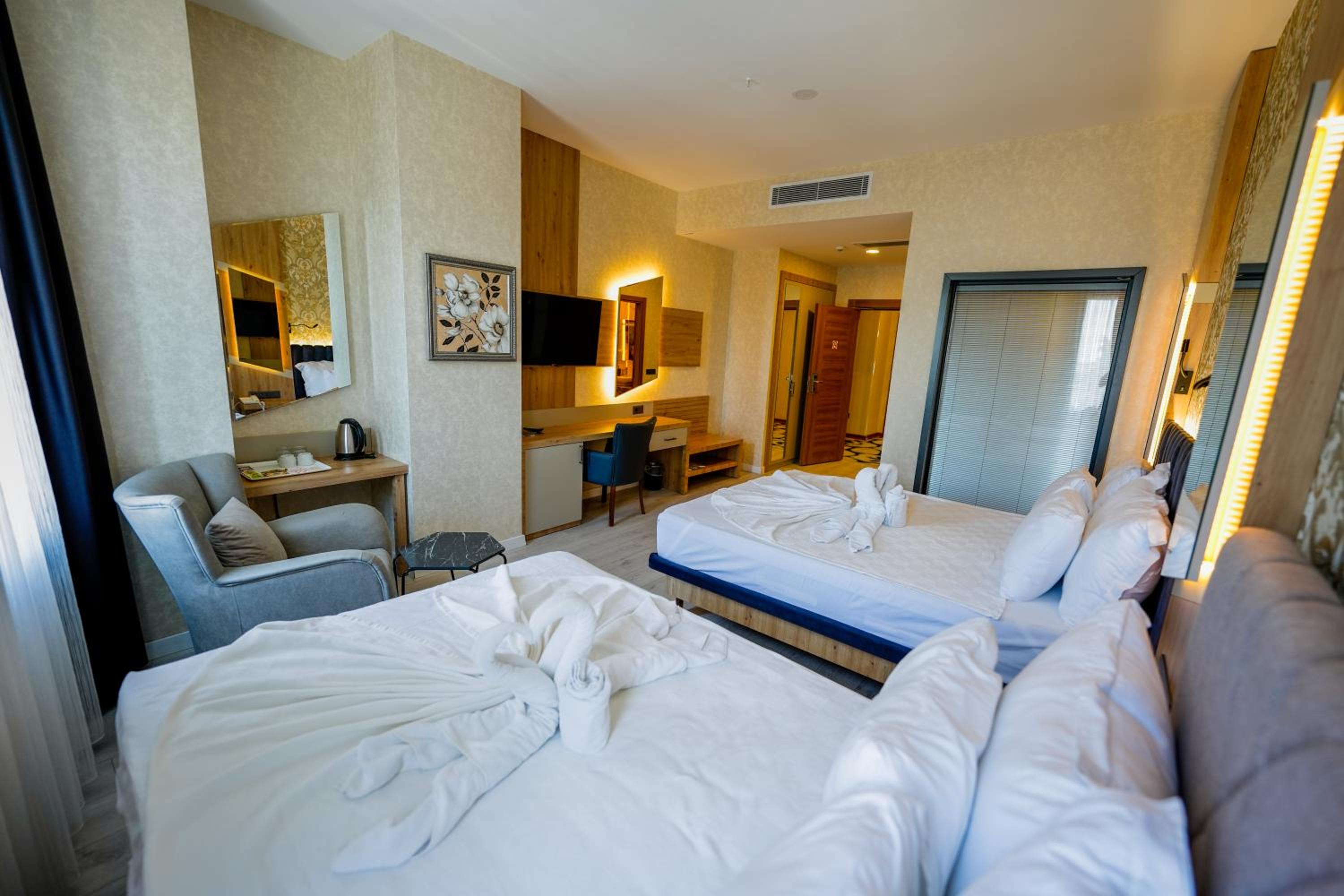 Superior Room - Photo 13