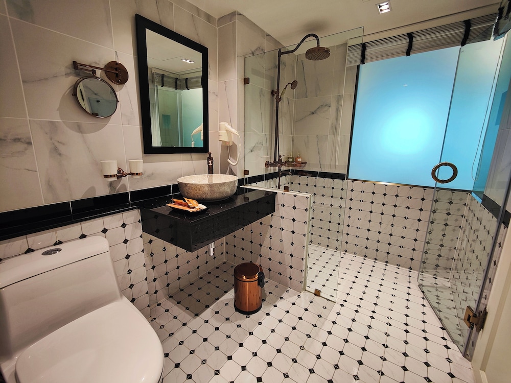 Deluxe Triple Room photo 3