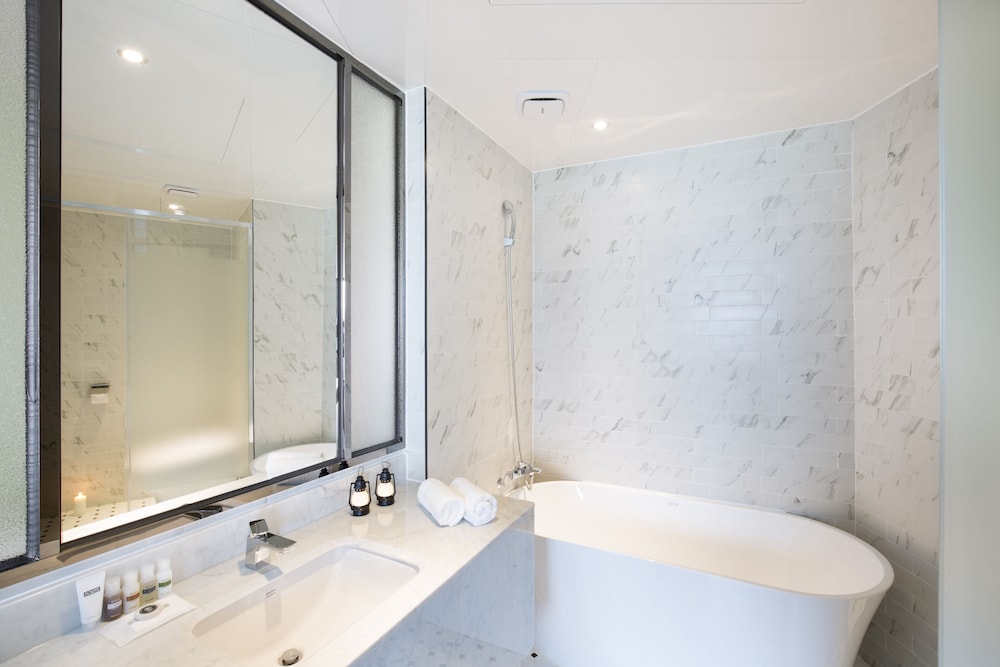Junior Suite, River View - Photo 2