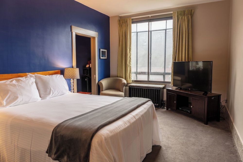 PET FRIENDLY-Suite, Accessible, Ensuite (3 room - 2 bedroom)
