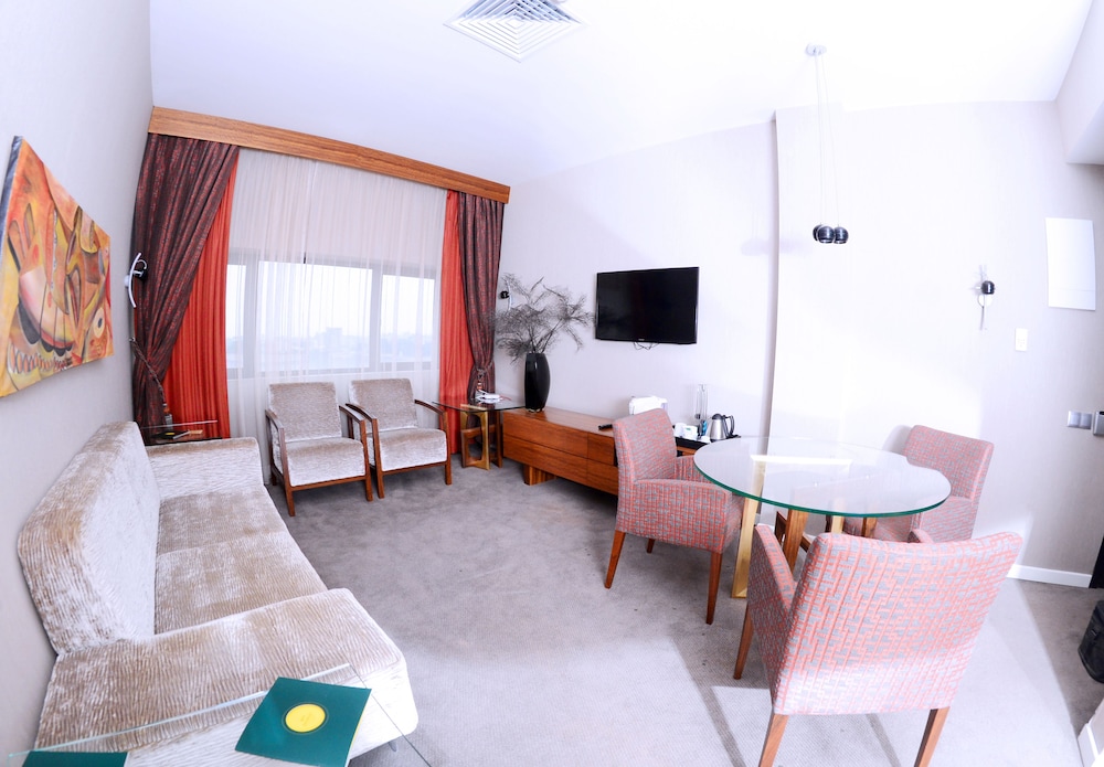 Suite executive photo 1