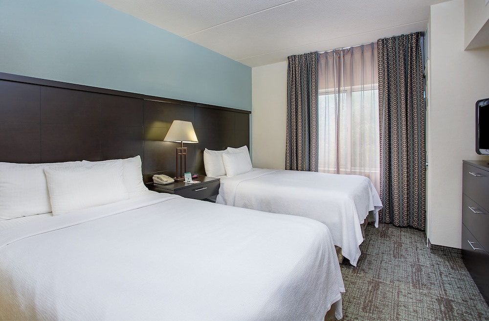 Suite, Multiple Beds, Kitchen photo 1