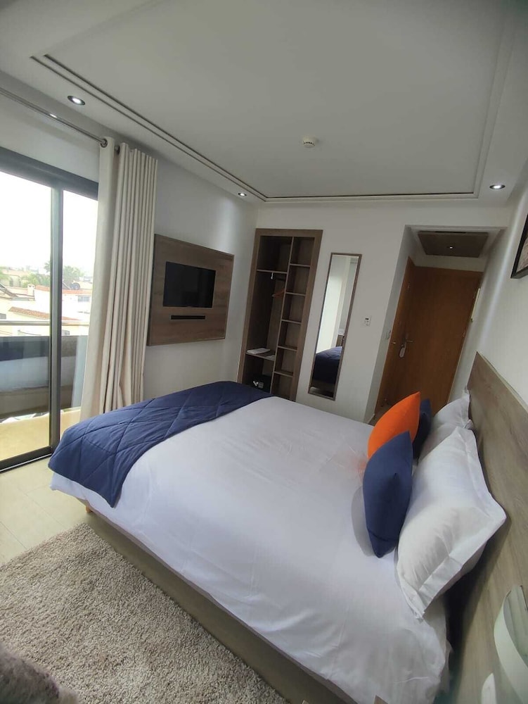 Standard Double Room Single Use, 1 Queen Bed