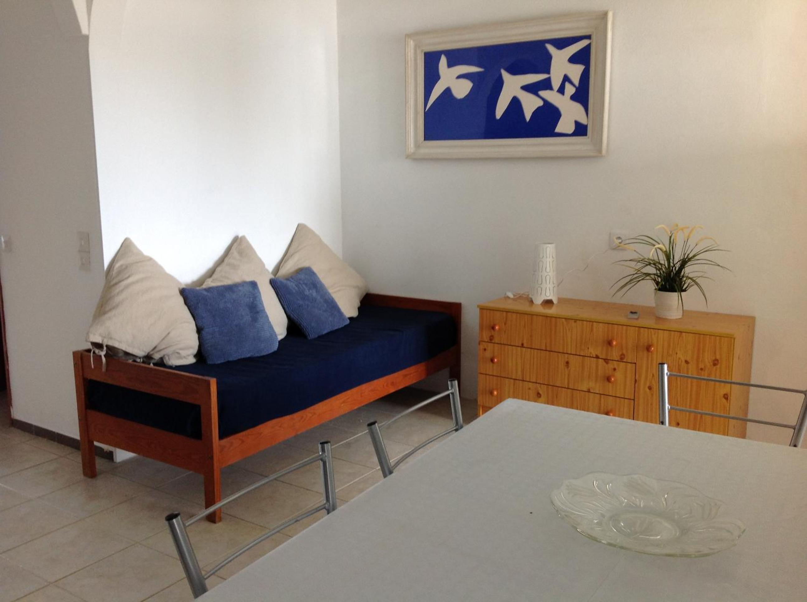 Two-Bedroom Apartment with Air Conditioning (5 Adults) photo 1