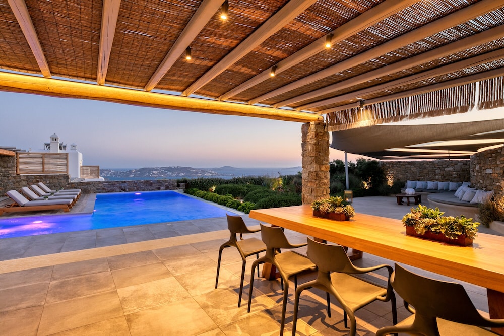 Exclusive Villa, 4 Bedrooms, Sea View (M One) - Photo 23