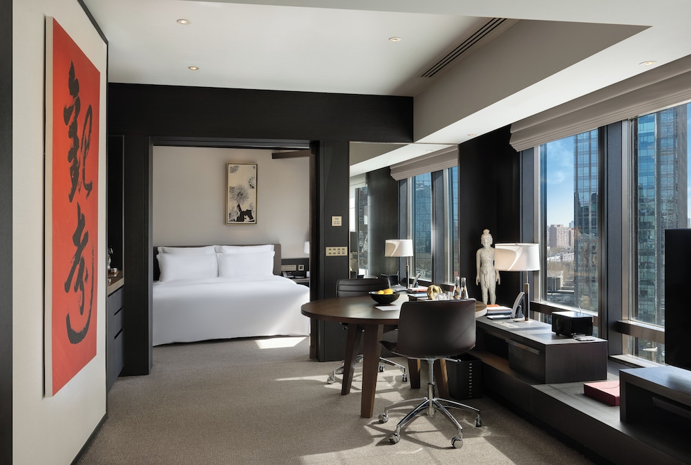 CBD View Two-bedroom City Mansion