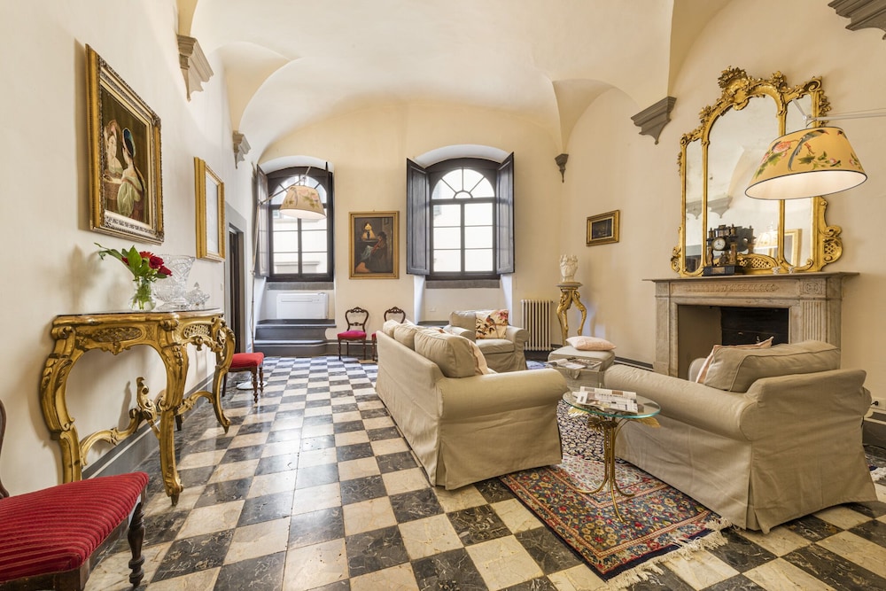 Deluxe Apartment, 3 Bedrooms (Via Palmieri 9 - First floor)