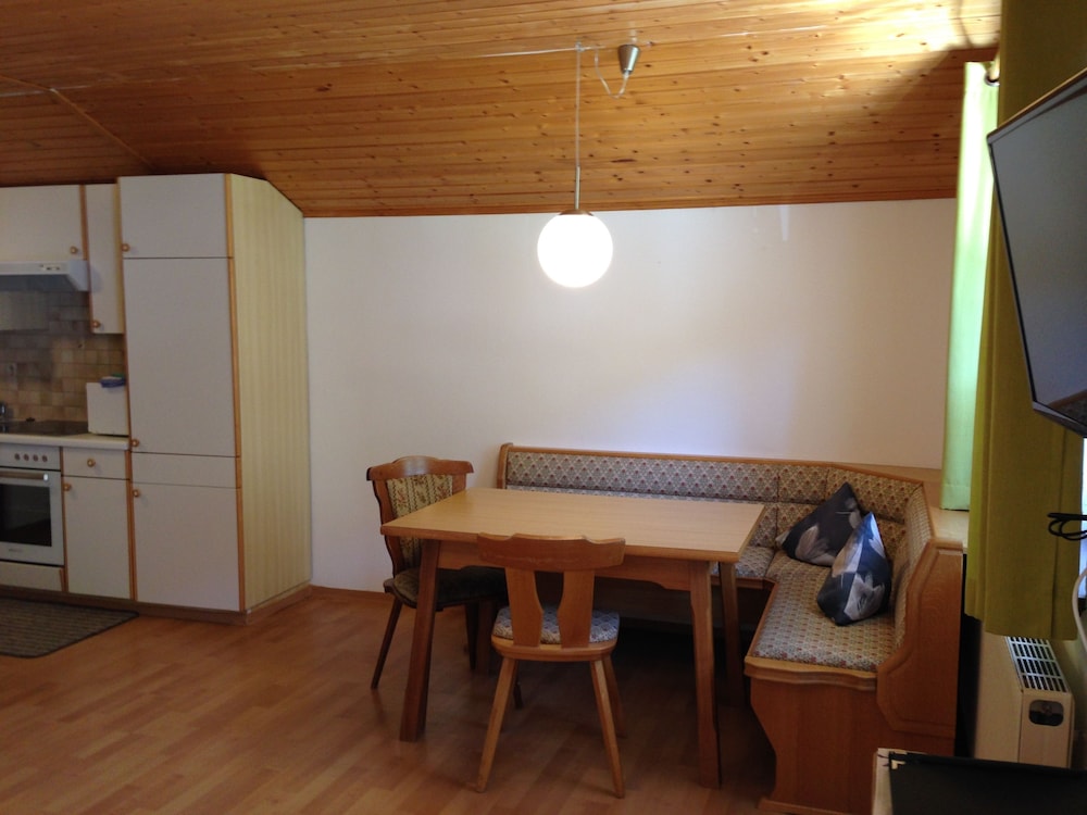 Apartment (1) photo 3