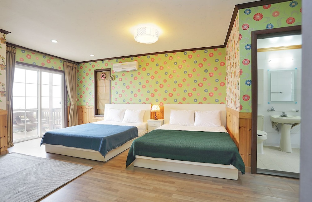 Room (30 PY/ No Extra Towel) photo 1