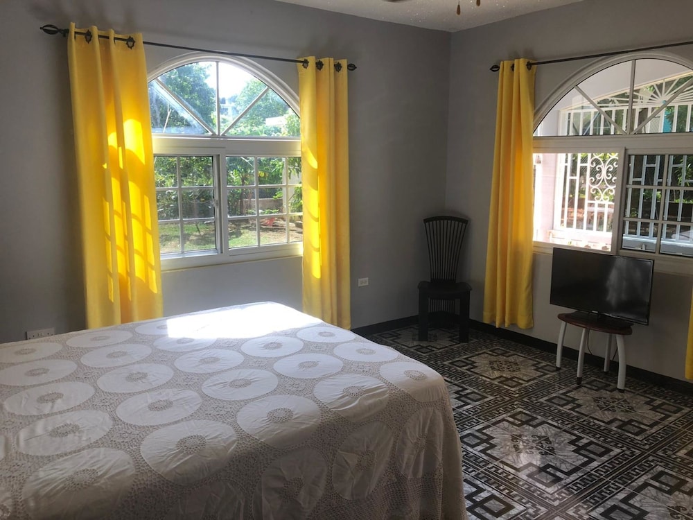 Comfort Apartment, 1 Queen Bed with Sofa bed, Non Smoking, Garden View