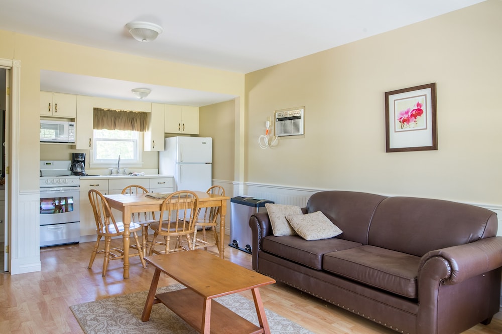 Standard Cottage, 2 Bedrooms, Non Smoking (Economy 2 Bedroom Cottage) photo 3