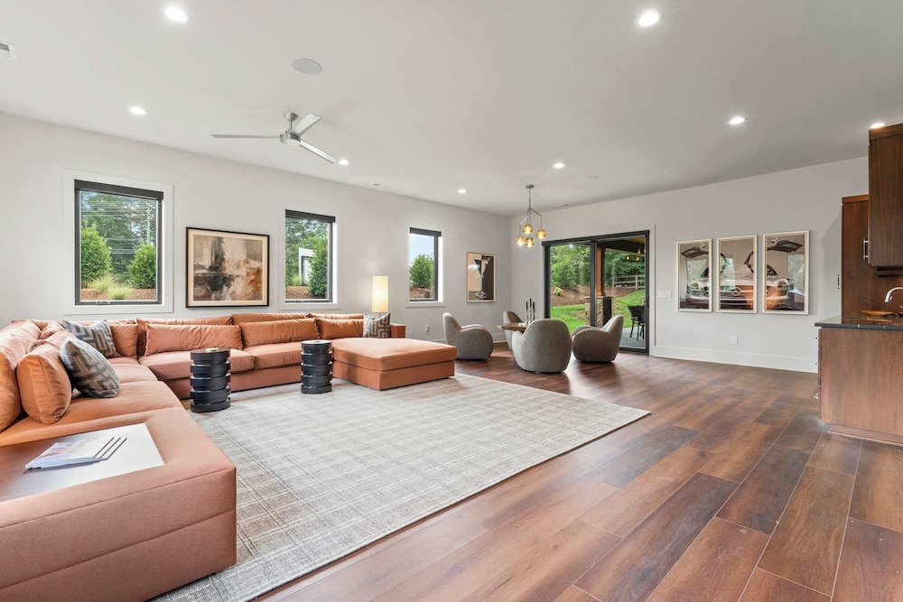 House, Multiple Beds, Patio, Garden View (The Luxe Barn)
