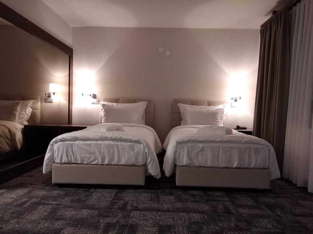 Superior Twin Room photo 2