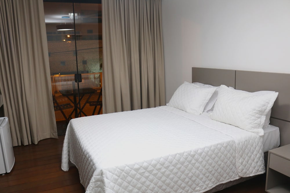 Deluxe Room, Beach View photo 2