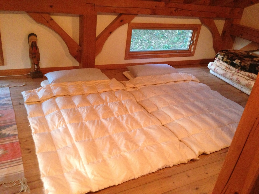Futon Room / Quadruple Room photo 2