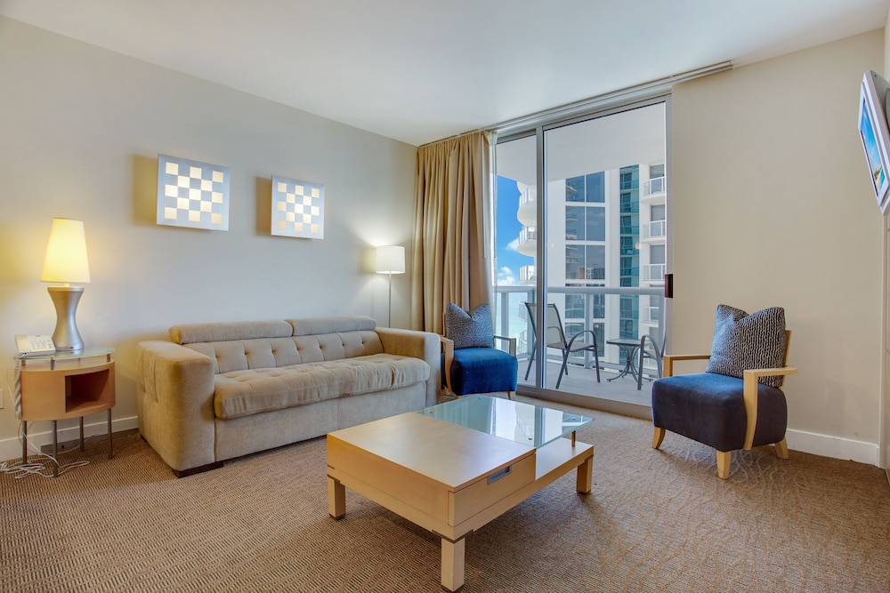 Luxury Suite, 1 Bedroom, Kitchen, Bay View photo 1