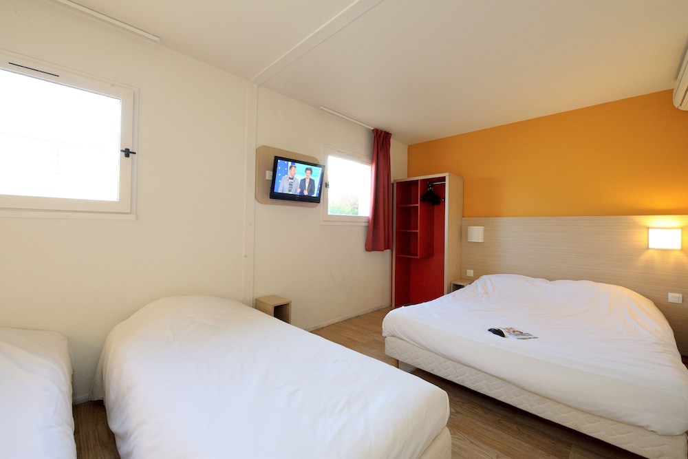Quadruple Room - Photo 7