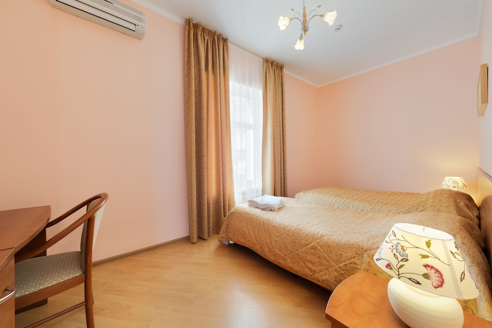 Standard Triple Room photo 2